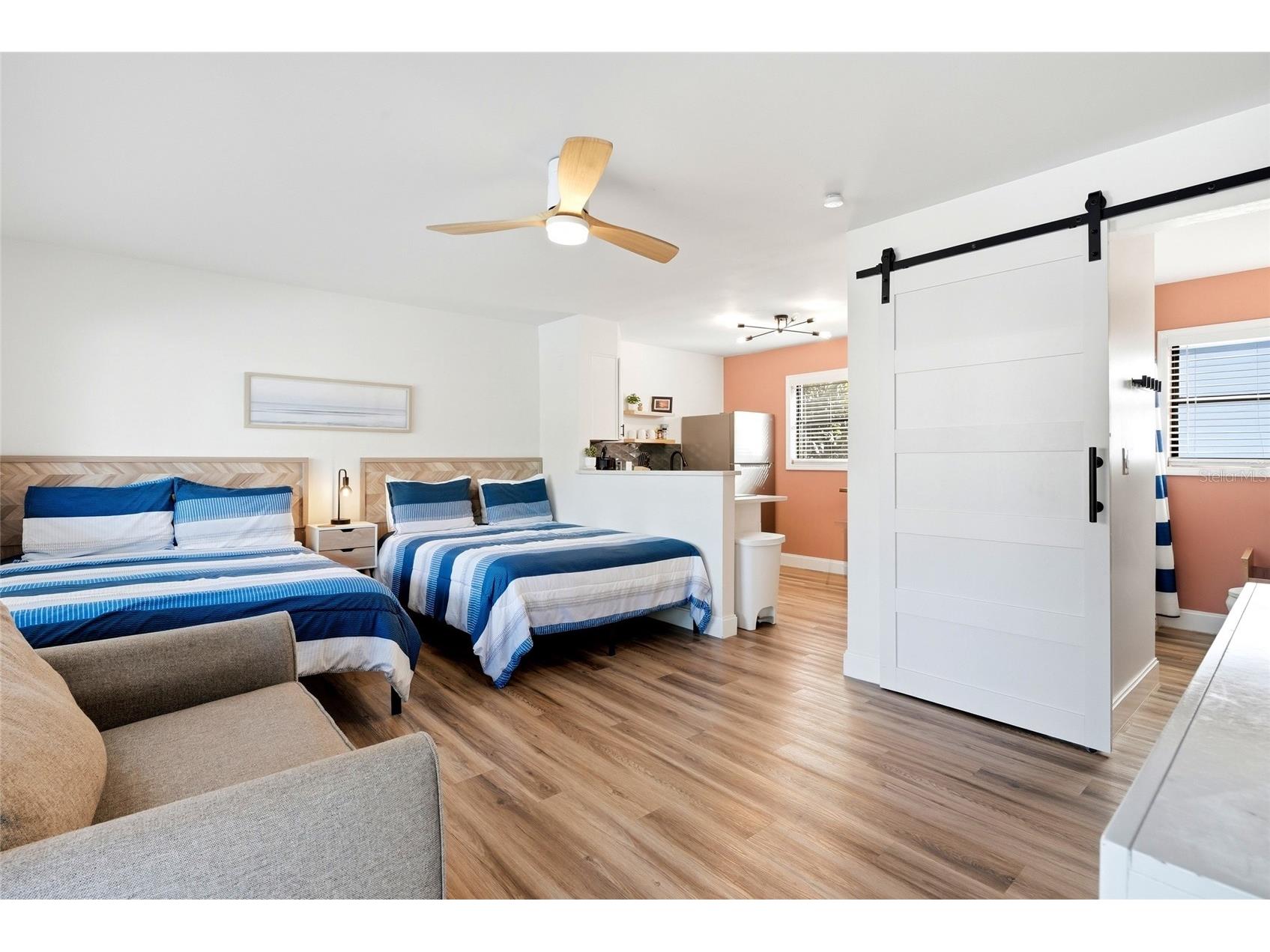 11965 Gulf Boulevard Saint Petersburg FL 33706 TB8523225 image6