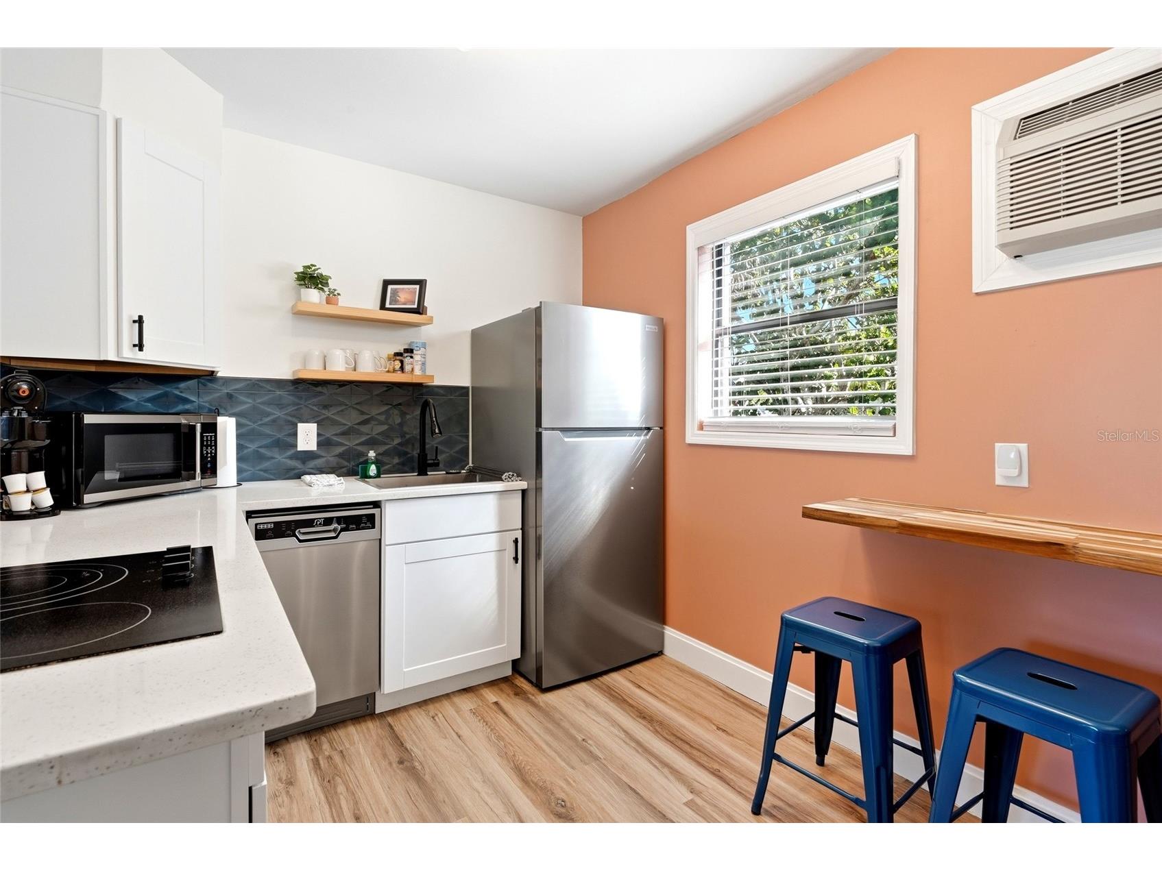 11965 Gulf Boulevard Saint Petersburg FL 33706 TB8523225 image8
