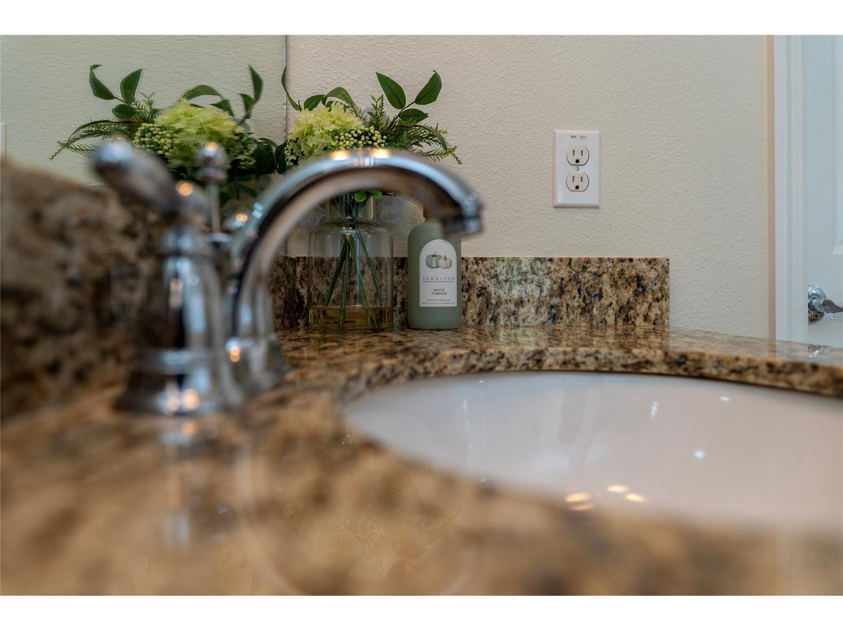 11967 Xenia Lane Orlando FL 32827 O6409188 image39