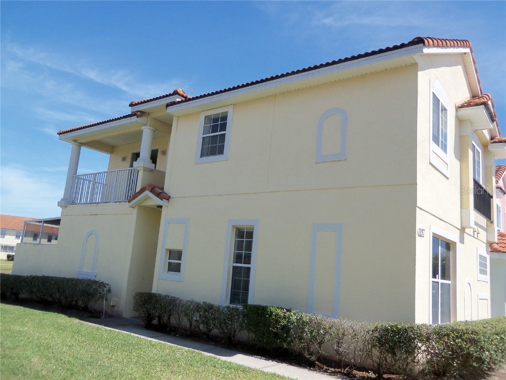 1197 S Beach Circle Kissimmee FL 34746 O6293267 image3