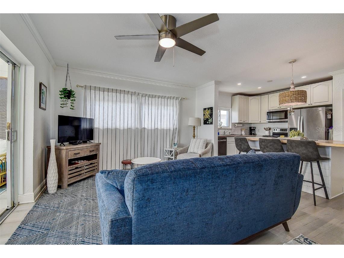 11975 3rd Street E #6 Treasure Island FL 33706 TB8434432 image12