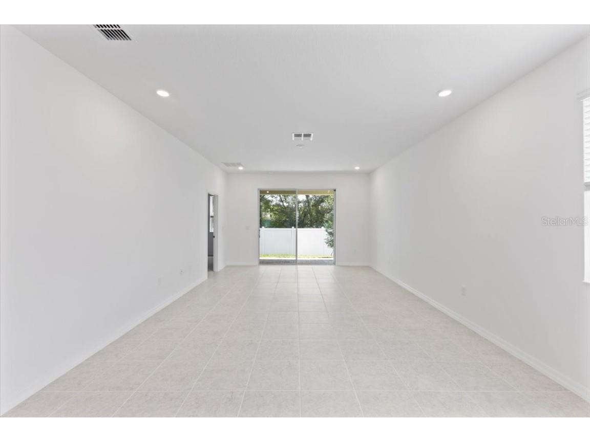 1198 Atlantic Avenue Fruitland Park FL 34731 O6317602 image14