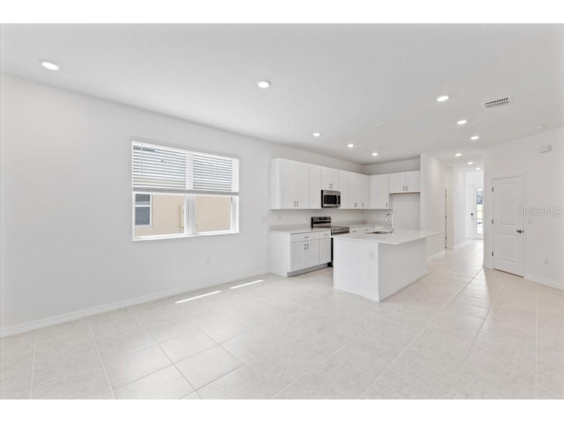 1198 Atlantic Avenue Fruitland Park FL 34731 O6317602 image4