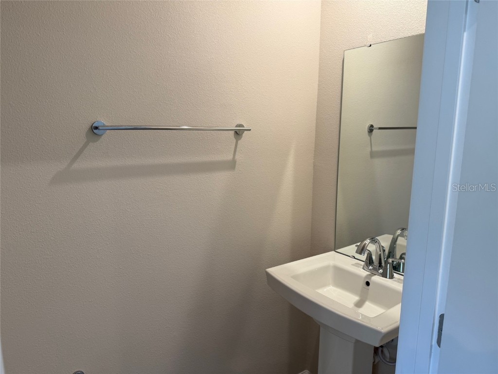 1198 Port Blue Way Lady Lake FL 32159 OM713582 image2