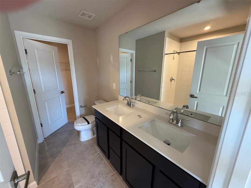 1198 Port Blue Way Lady Lake FL 32159 OM713582 image8