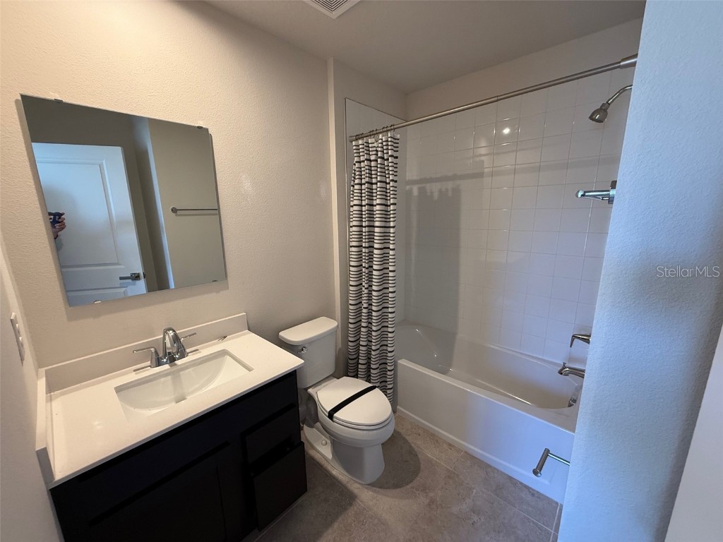 1198 Port Blue Way Lady Lake FL 32159 OM713582 image9