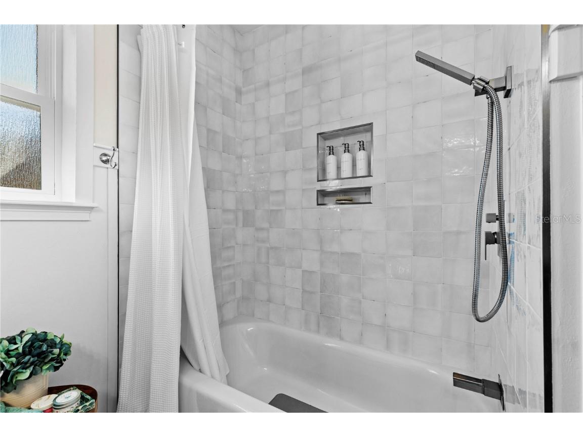 11981 SW 1st Road Gainesville FL 32607 GC535397 image18