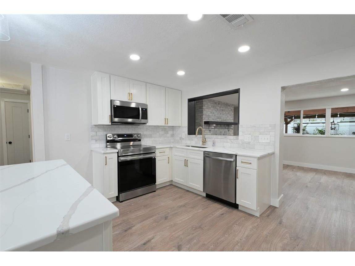 11987 106th Avenue Seminole FL 33778 TB8457176 image11