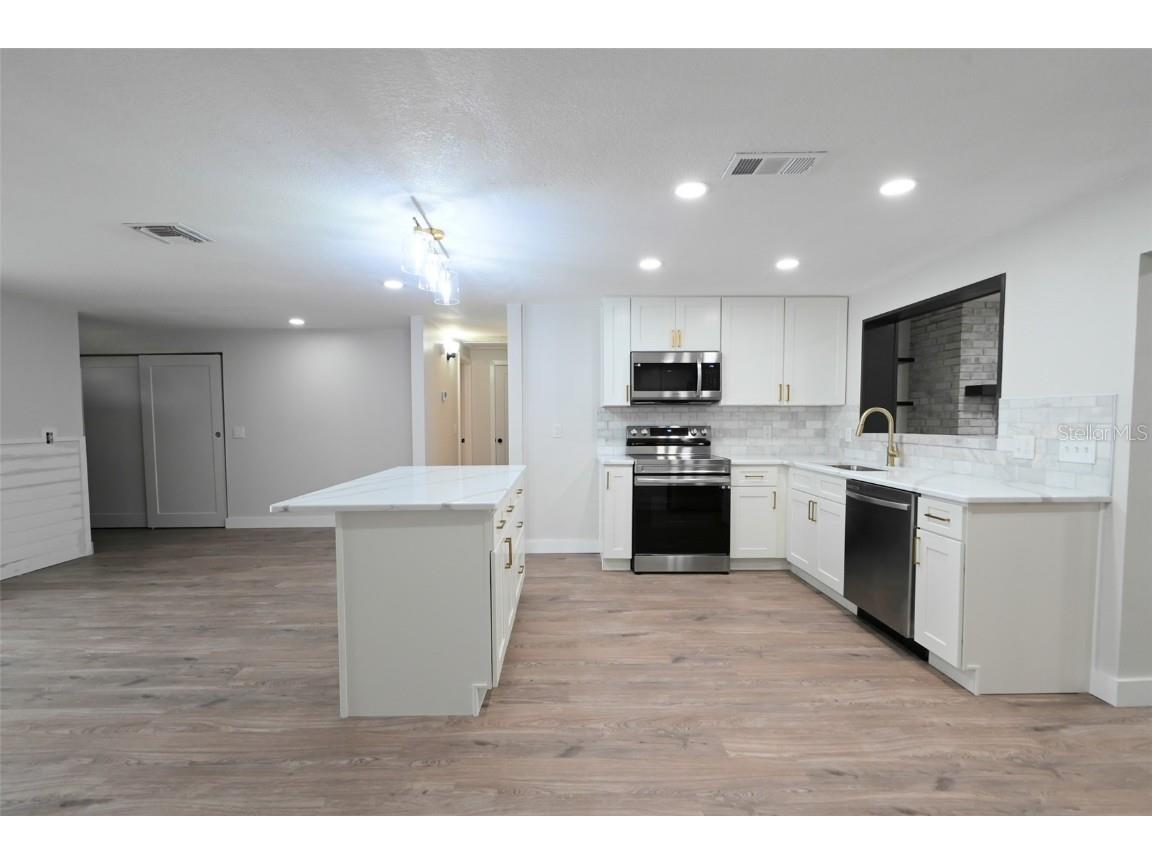 11987 106th Avenue Seminole FL 33778 TB8457176 image7