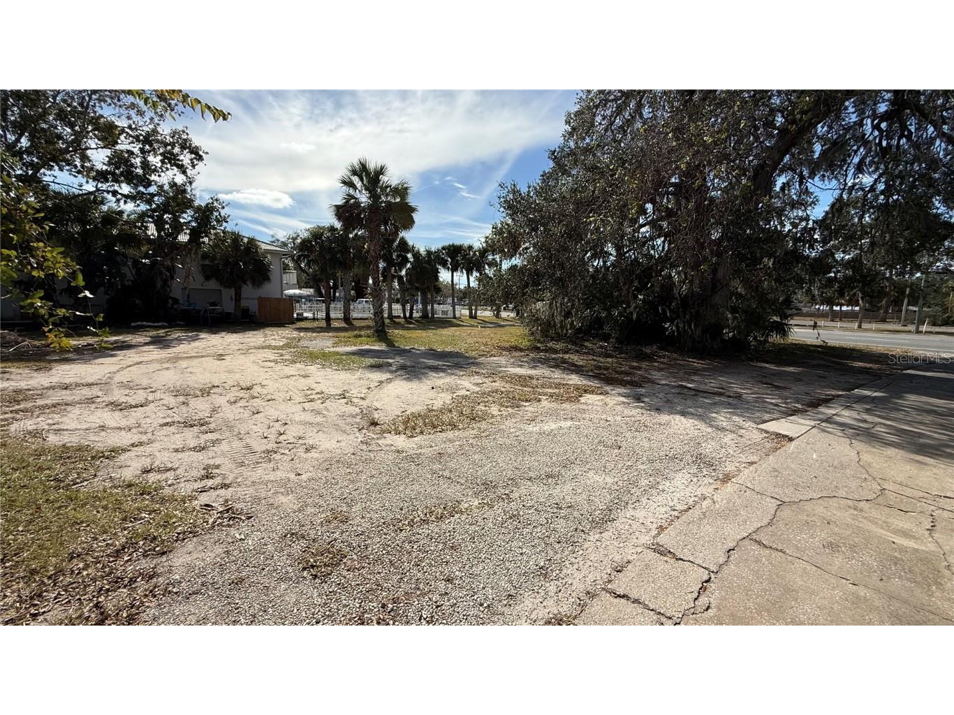 1199 N Dixie Freeway New Smyrna Beach FL 32168 FC305875 image2