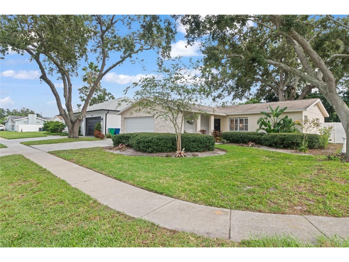 11994 104th Court Seminole FL 33778 TB8427876 image1