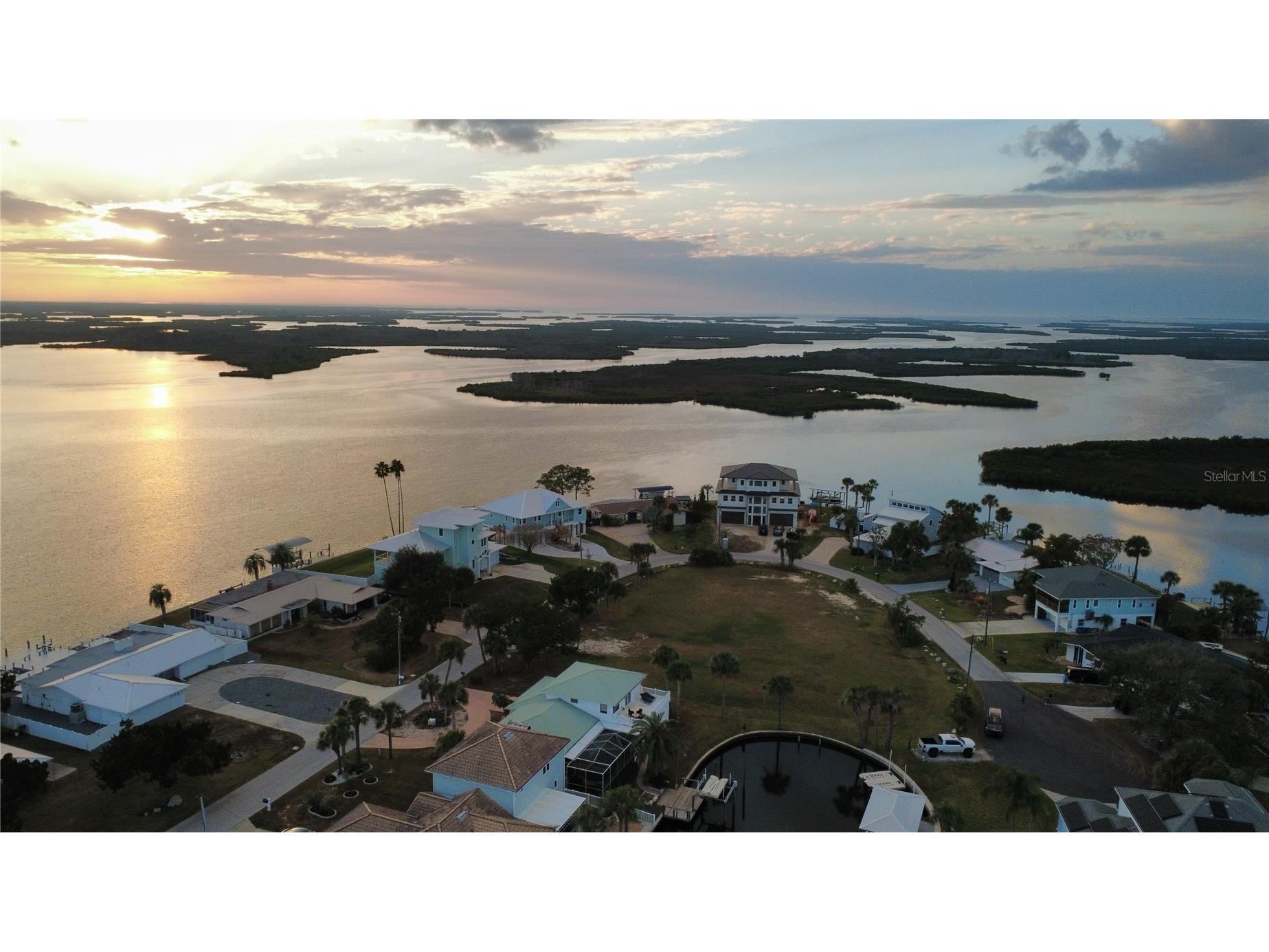 11999 W Bayshore Drive Crystal River FL 34429 OM729176 image1