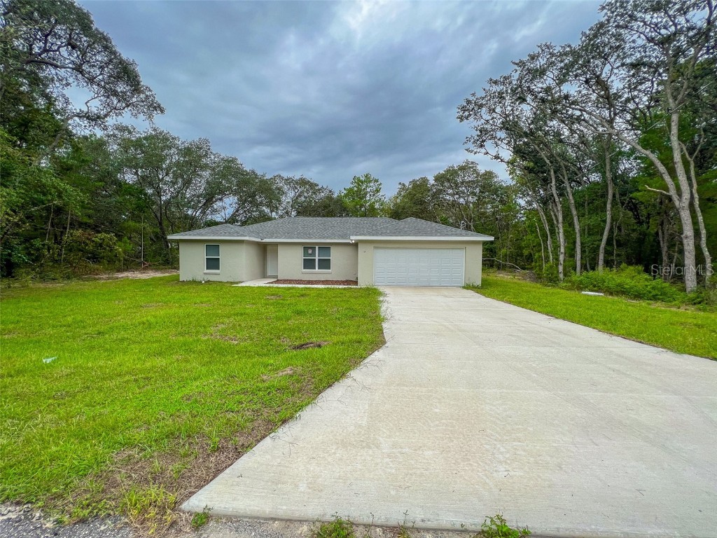12 Fisher Trace Place Ocklawaha FL 32179 O6149194 image1