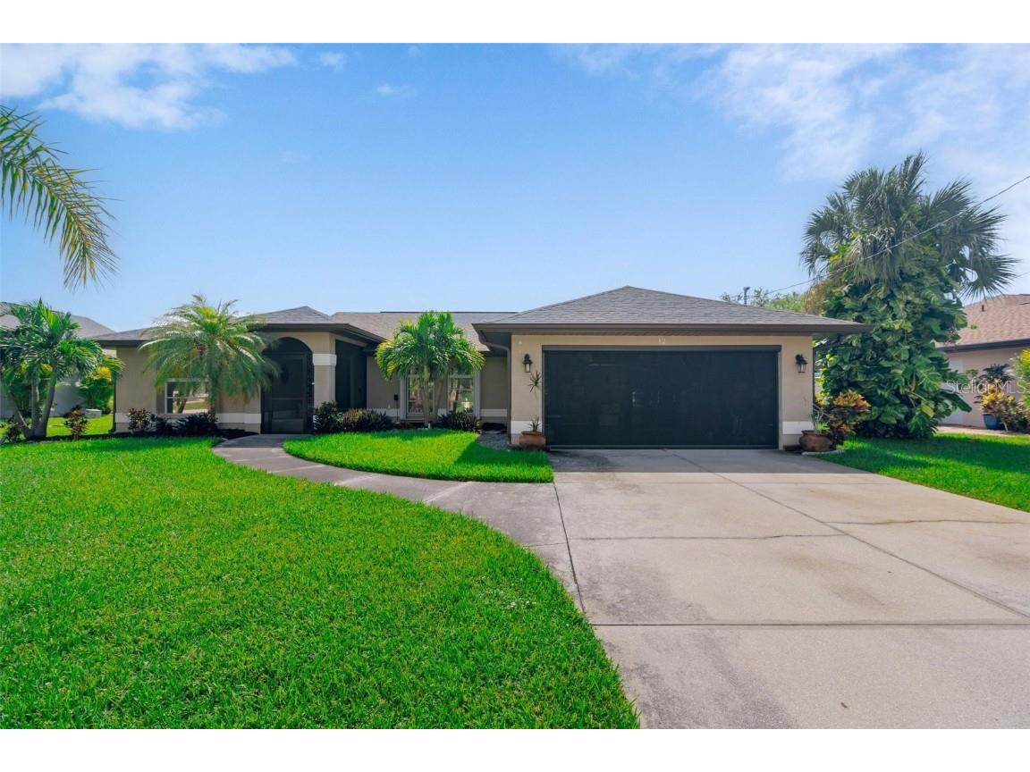 12 Pinehurst Place Rotonda West FL 33947 N6133971 image1