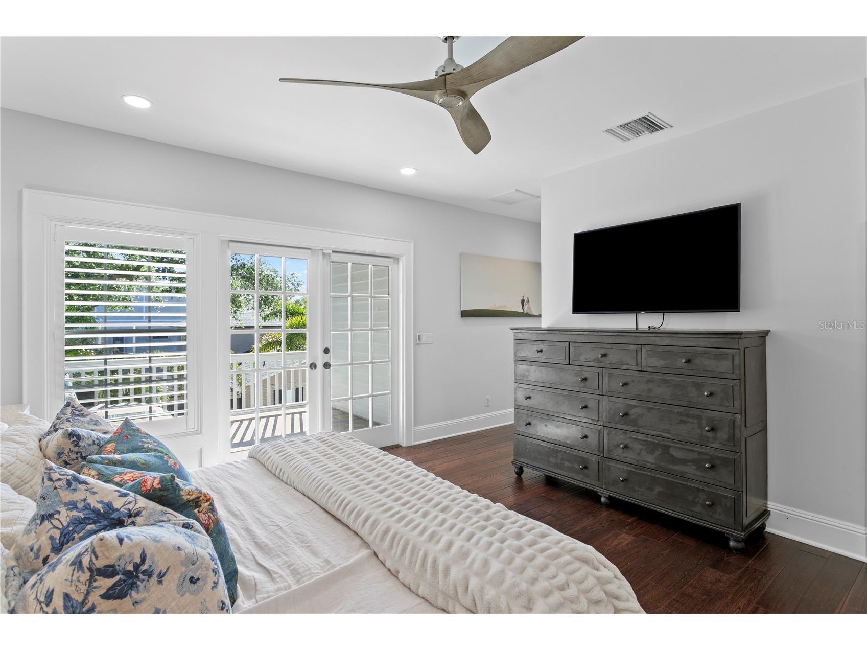 12 S Treasure Drive Tampa FL 33609 TB8486774 image39