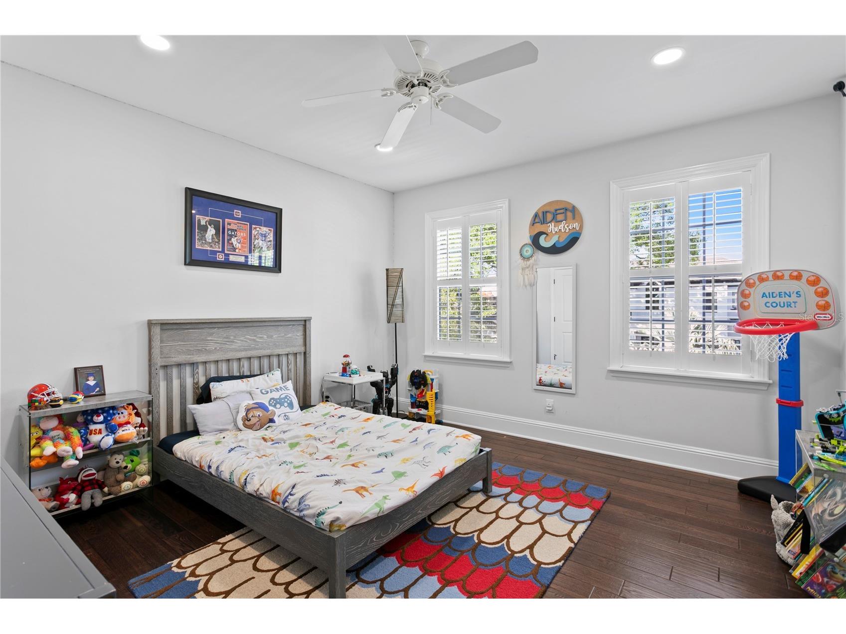 12 S Treasure Drive Tampa FL 33609 TB8486774 image47