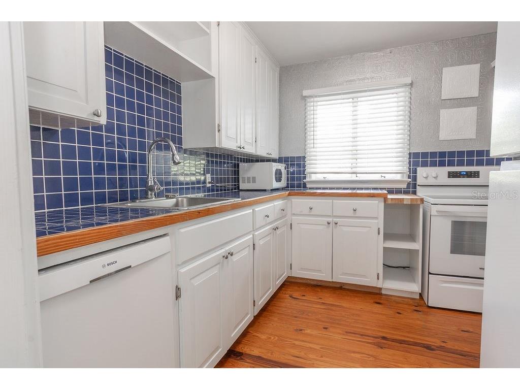 12 S University Circle Deland FL 32724 V4948519 image5