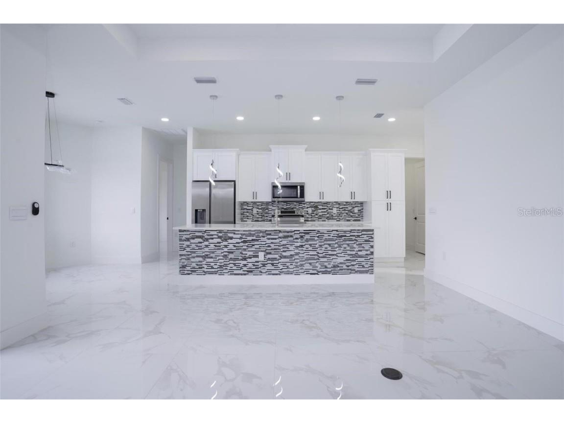 12 SE 17th Avenue Cape Coral FL 33990 TB8420839 image4