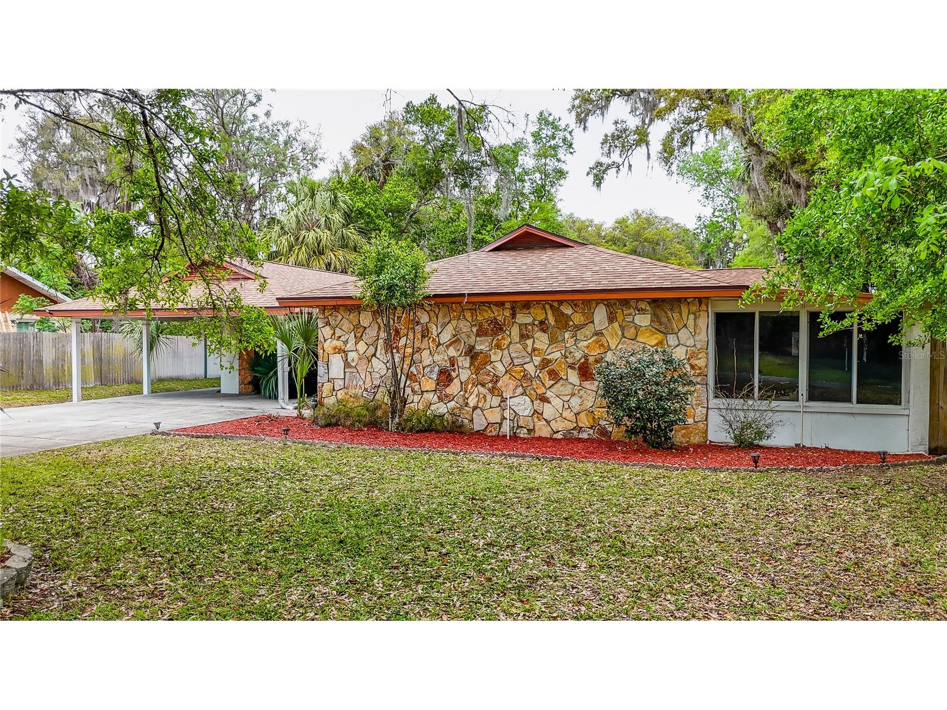 12 Spring Lake Way Ocala FL 34472 OM721541 image2