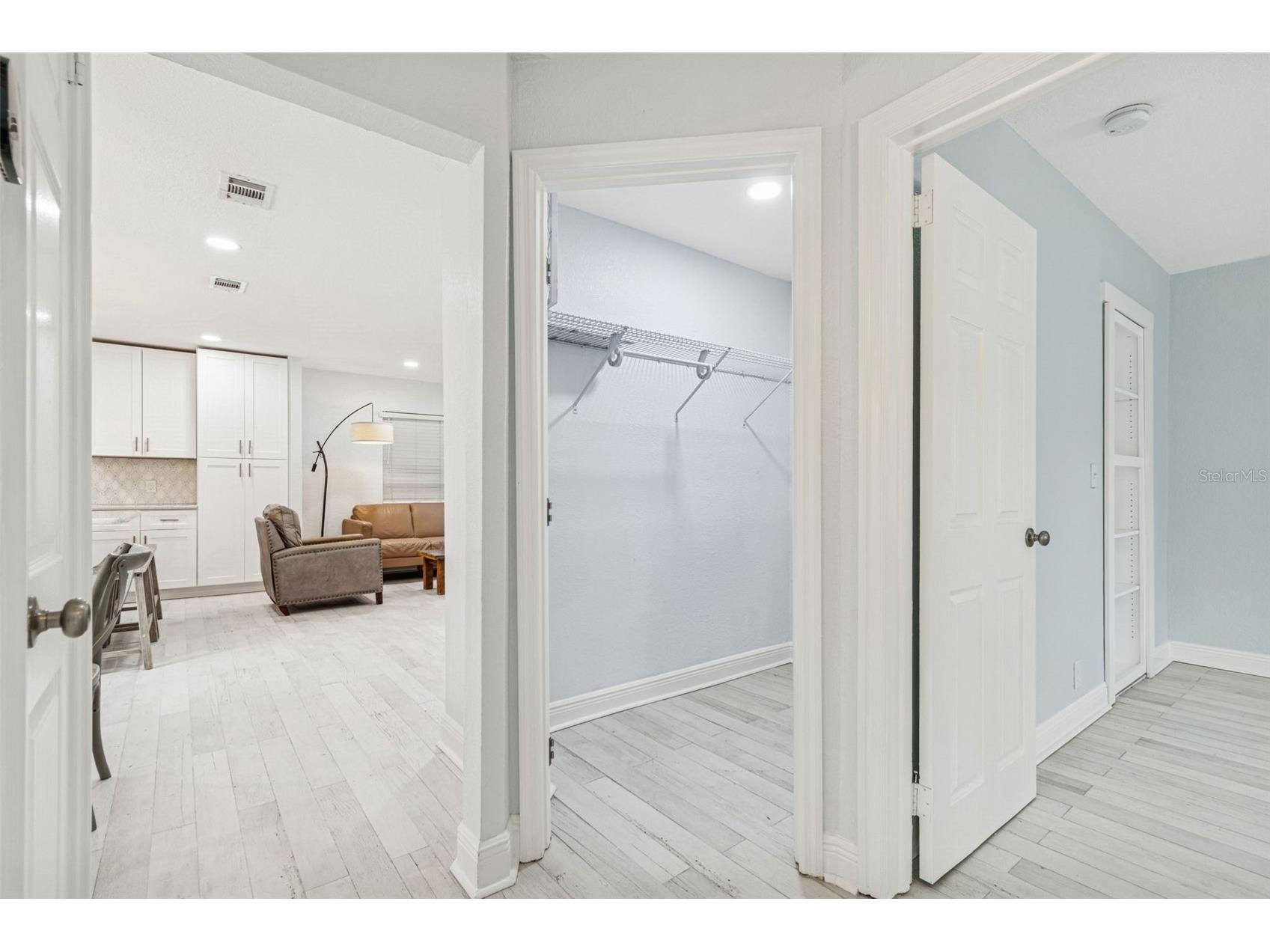 120 19th Avenue N Saint Petersburg FL 33704 TB8460575 image32