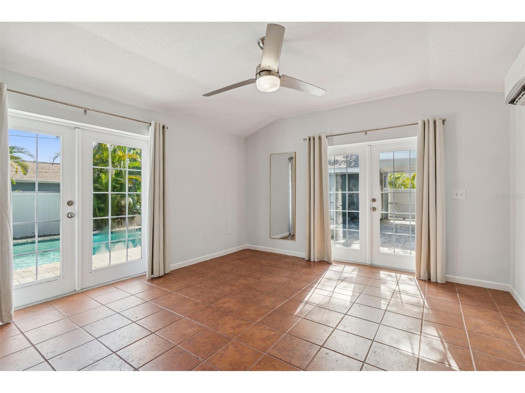 120 19th Avenue N Saint Petersburg FL 33704 TB8460575 image56