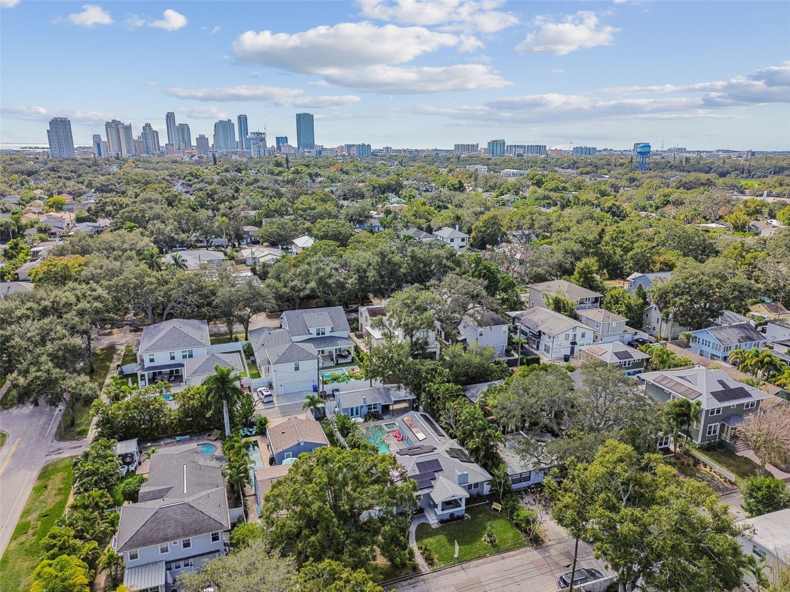 120 19th Avenue N Saint Petersburg FL 33704 TB8460575 image94