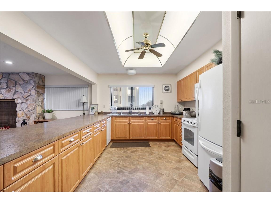120 1st Street E #108 Tierra Verde FL 33715 FC314880 image35