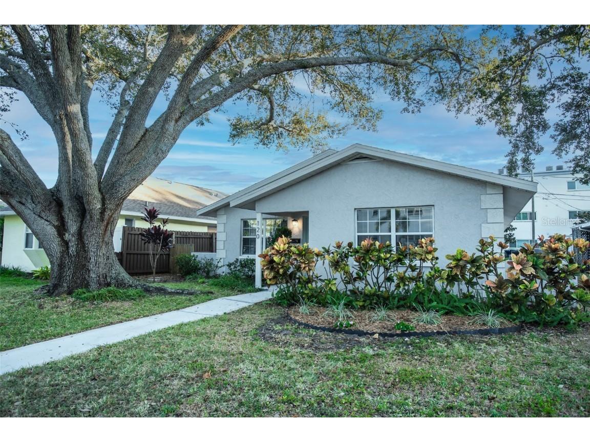 120 42nd Avenue N Saint Petersburg FL 33703 U8220571 image1