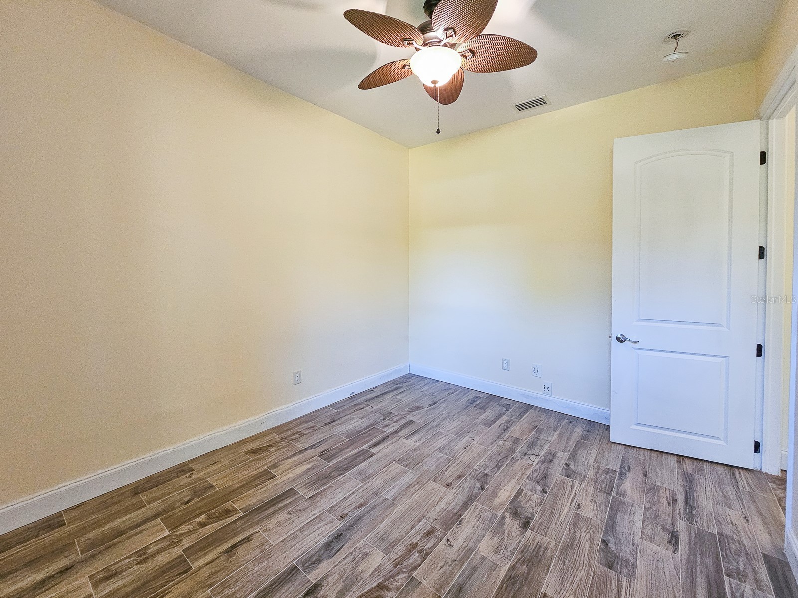 120 7th Street Daytona Beach FL 32117 - HALIFAX RIVER FC313390 image32