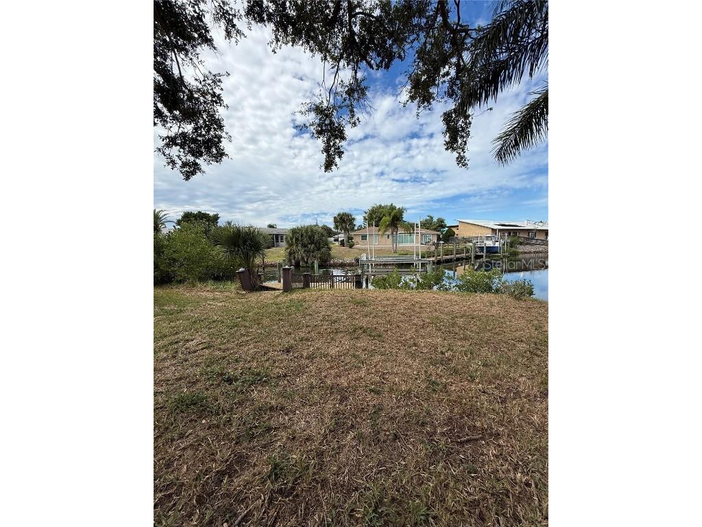 120 Candyce Drive Osprey FL 34229 A4667108 image19