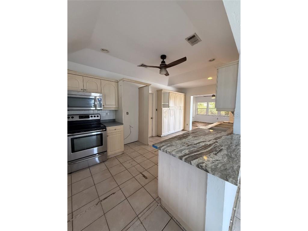 120 Candyce Drive Osprey FL 34229 A4667108 image3