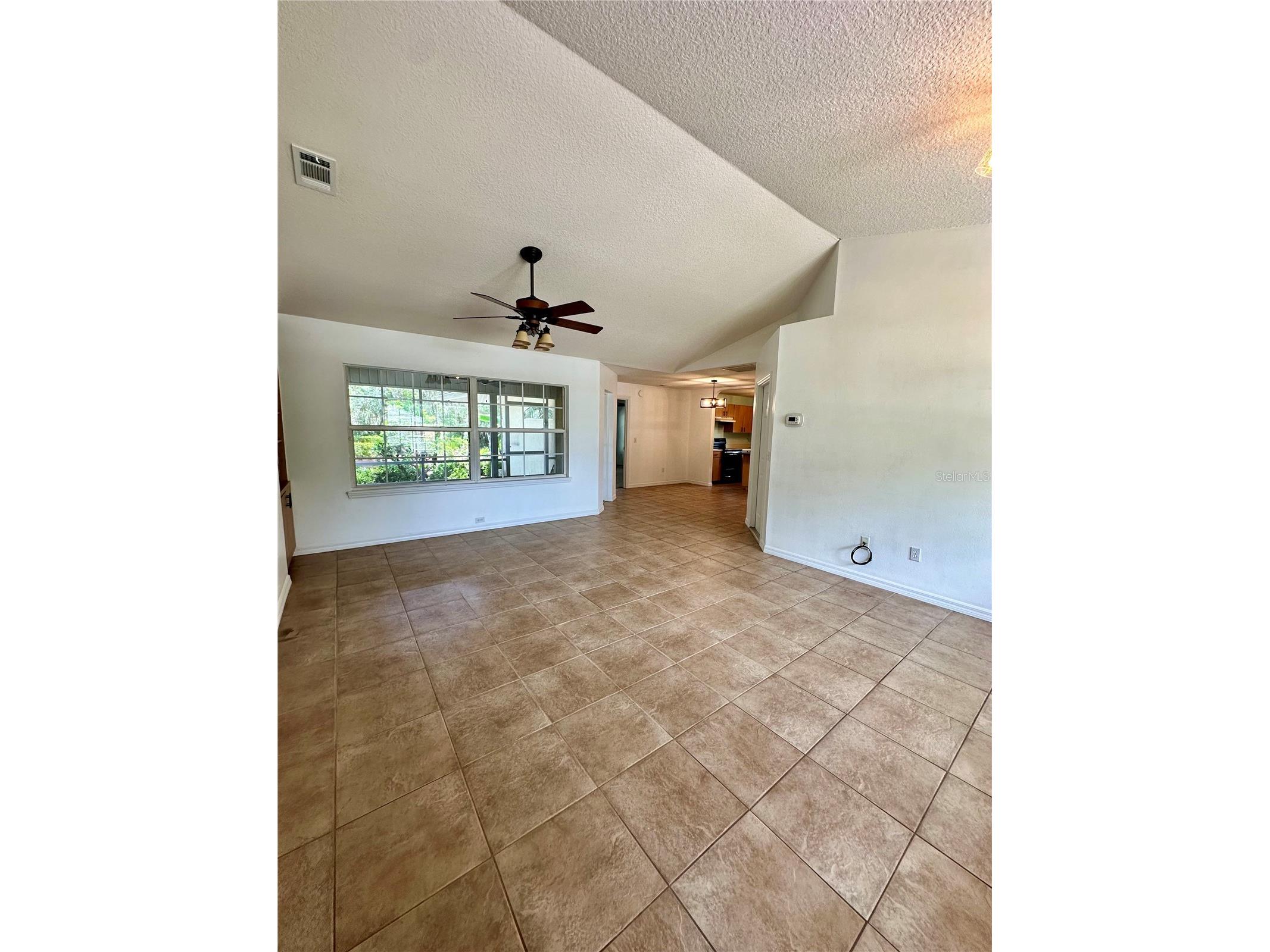 120 Champlain Drive Deltona FL 32725 V4949532 image2