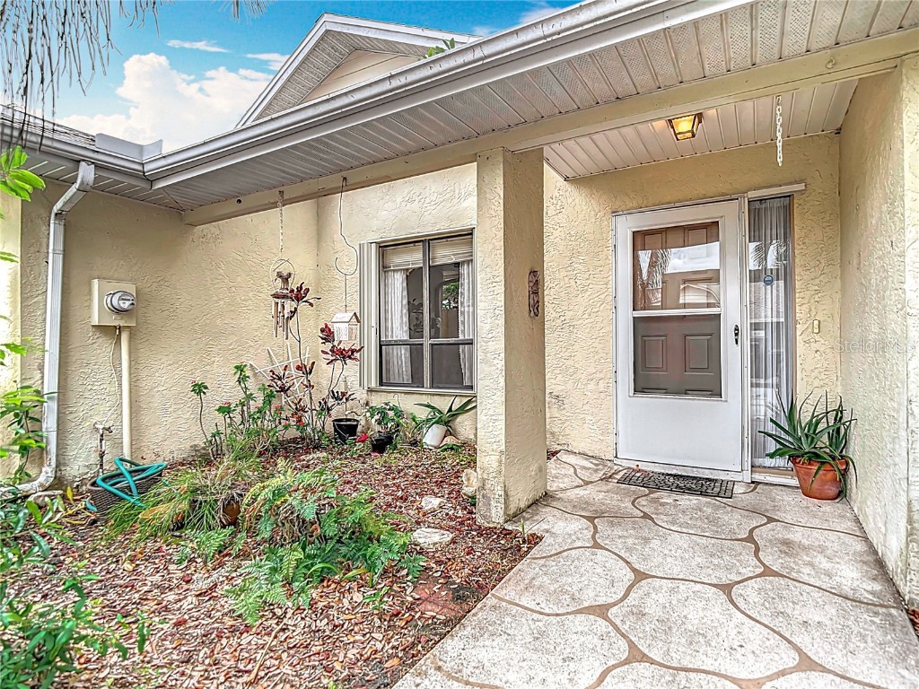 120 Colony South Drive Tarpon Springs FL 34689 TB8385472 image1