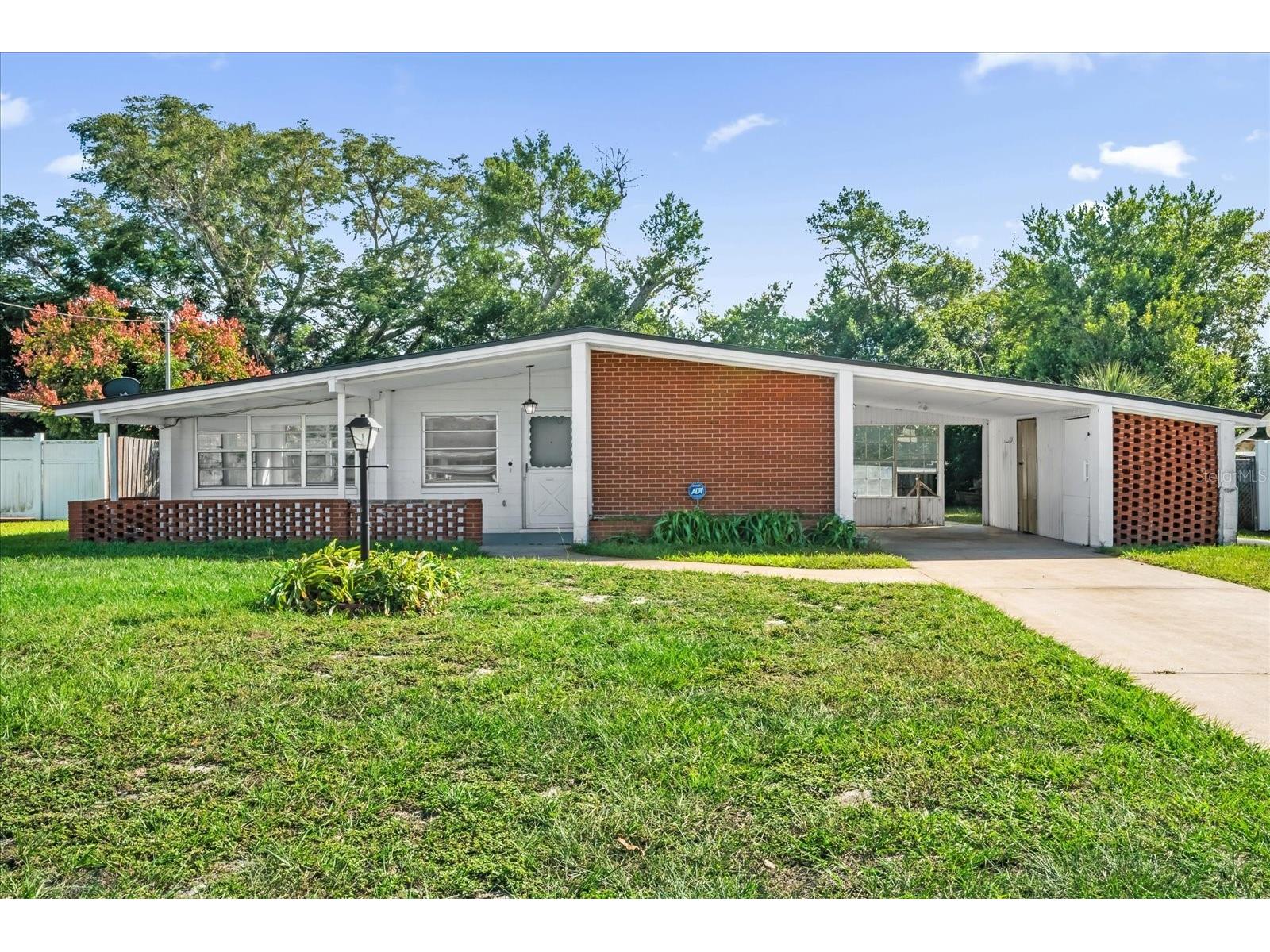 120 E Roberts Street Orange City FL 32763 O6354617 image1