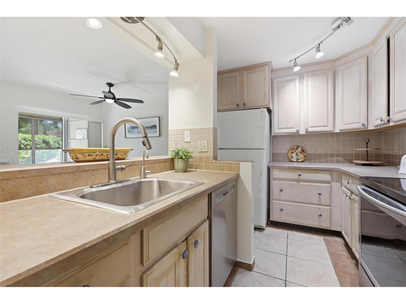 120 Hibiscus Woods Court #6C Deltona FL 32725 V4948590 image12