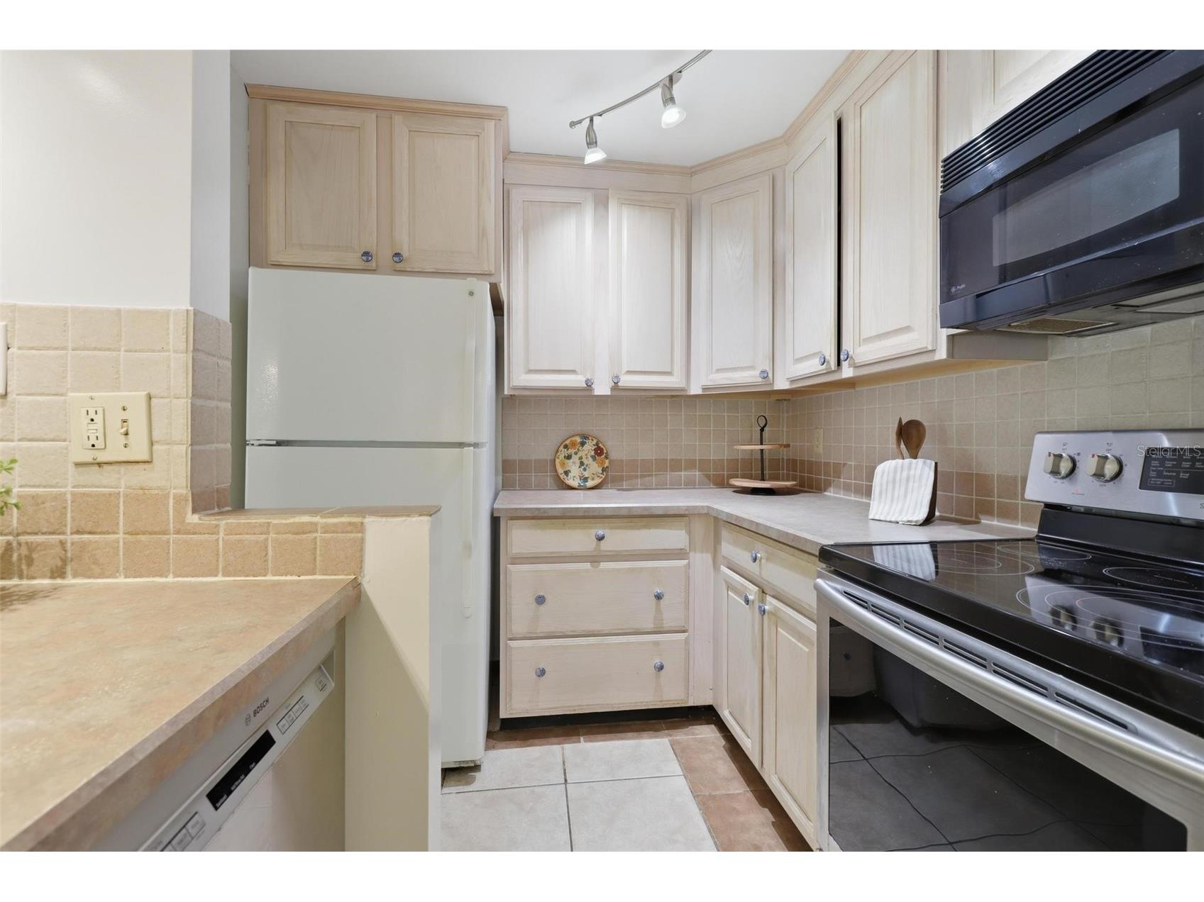 120 Hibiscus Woods Court #6C Deltona FL 32725 V4948590 image14
