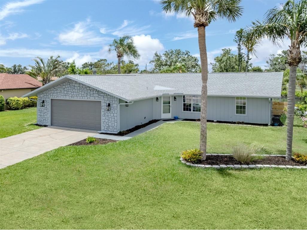 120 Hourglass Drive Venice FL 34293 N6139200 image1