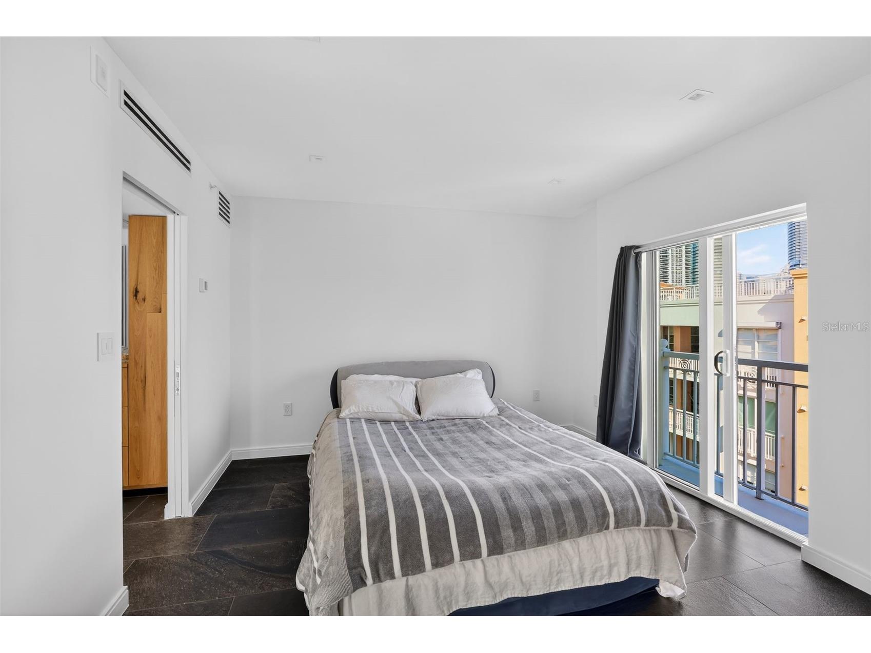 120 Jefferson Avenue #12009 Miami Beach FL 33139 O6392681 image18