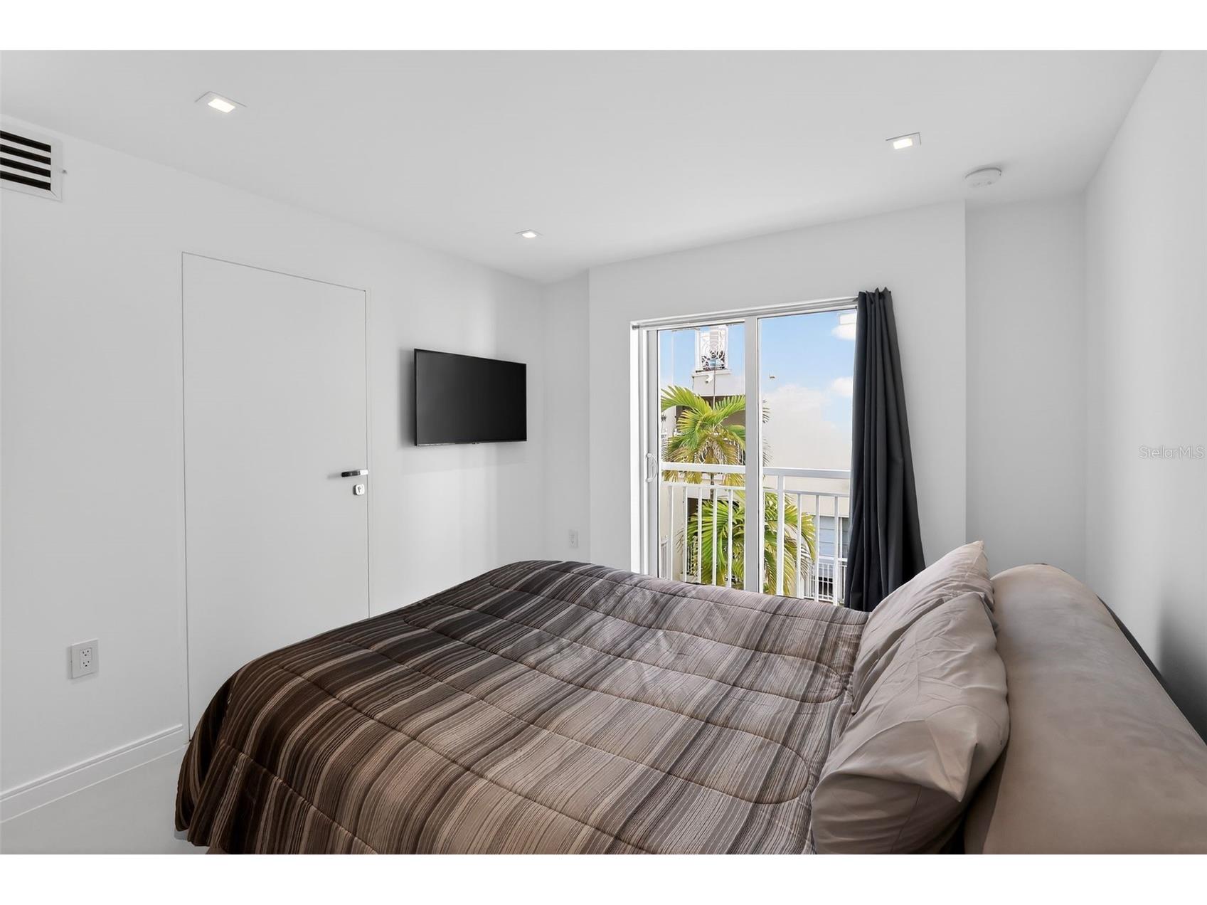 120 Jefferson Avenue #12009 Miami Beach FL 33139 O6392681 image22
