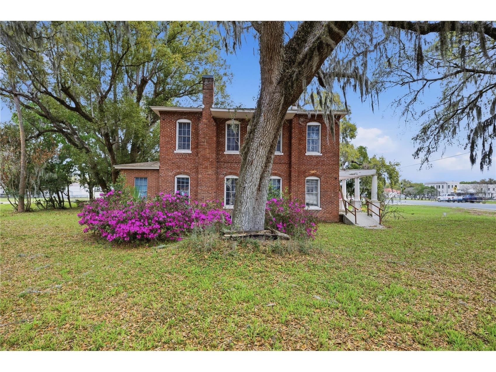 120 N Main Street Bushnell FL 33513 OM720804 image1