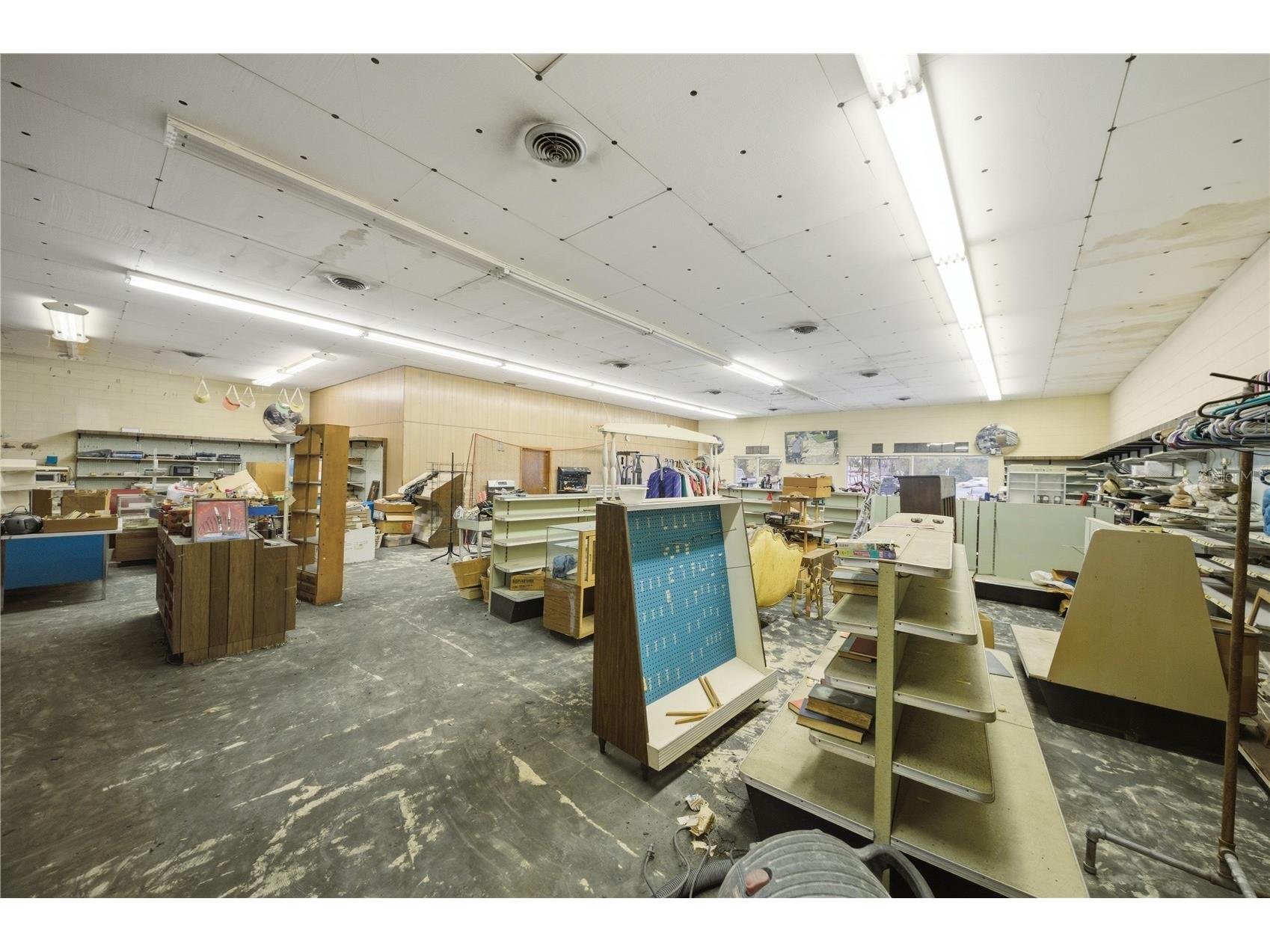 120 N Main Street Bushnell FL 33513 OM720804 image46