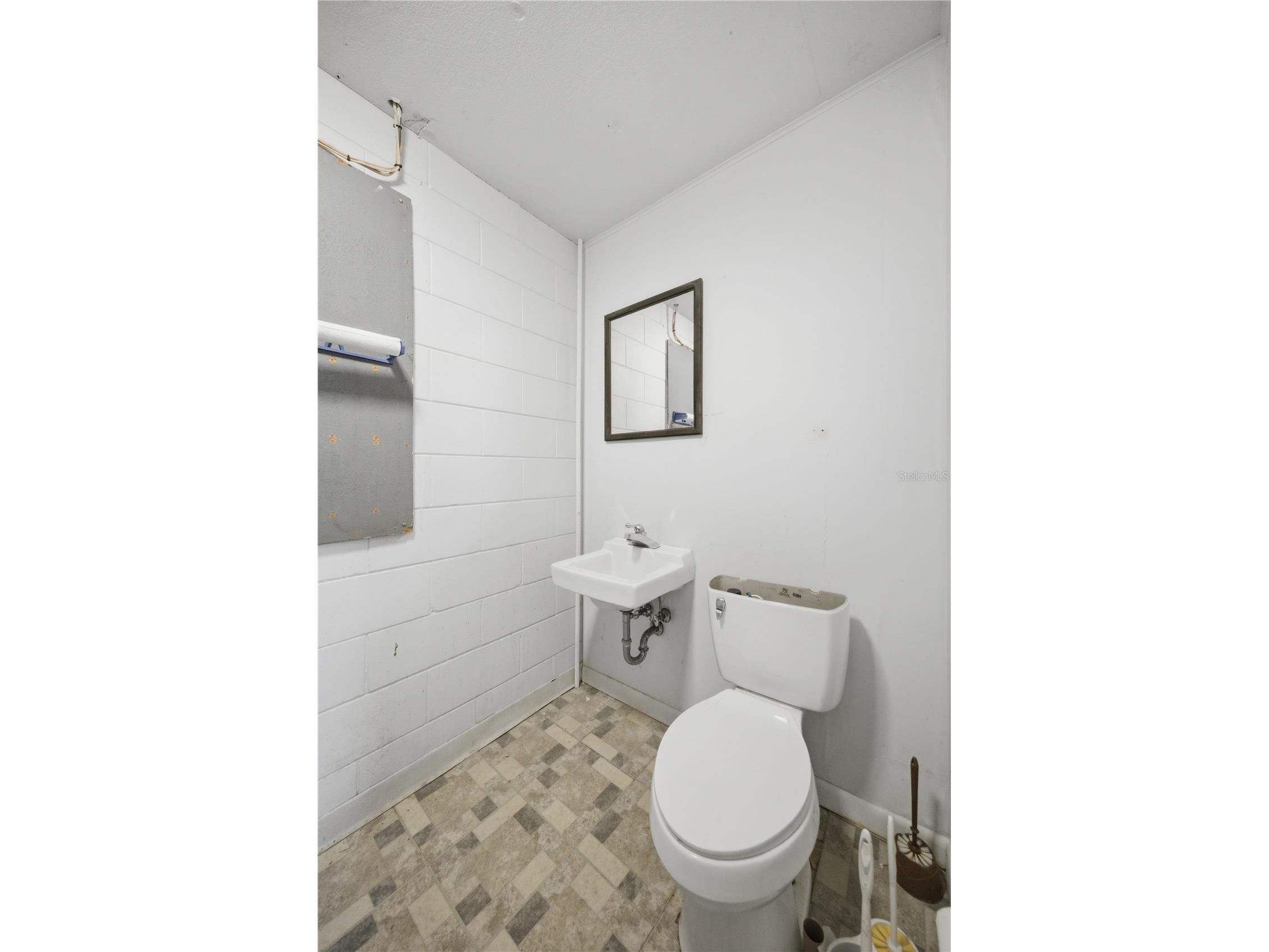 120 N Main Street Bushnell FL 33513 OM720804 image51