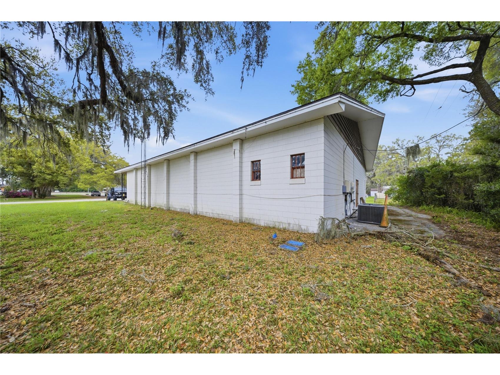 120 N Main Street Bushnell FL 33513 OM720804 image58