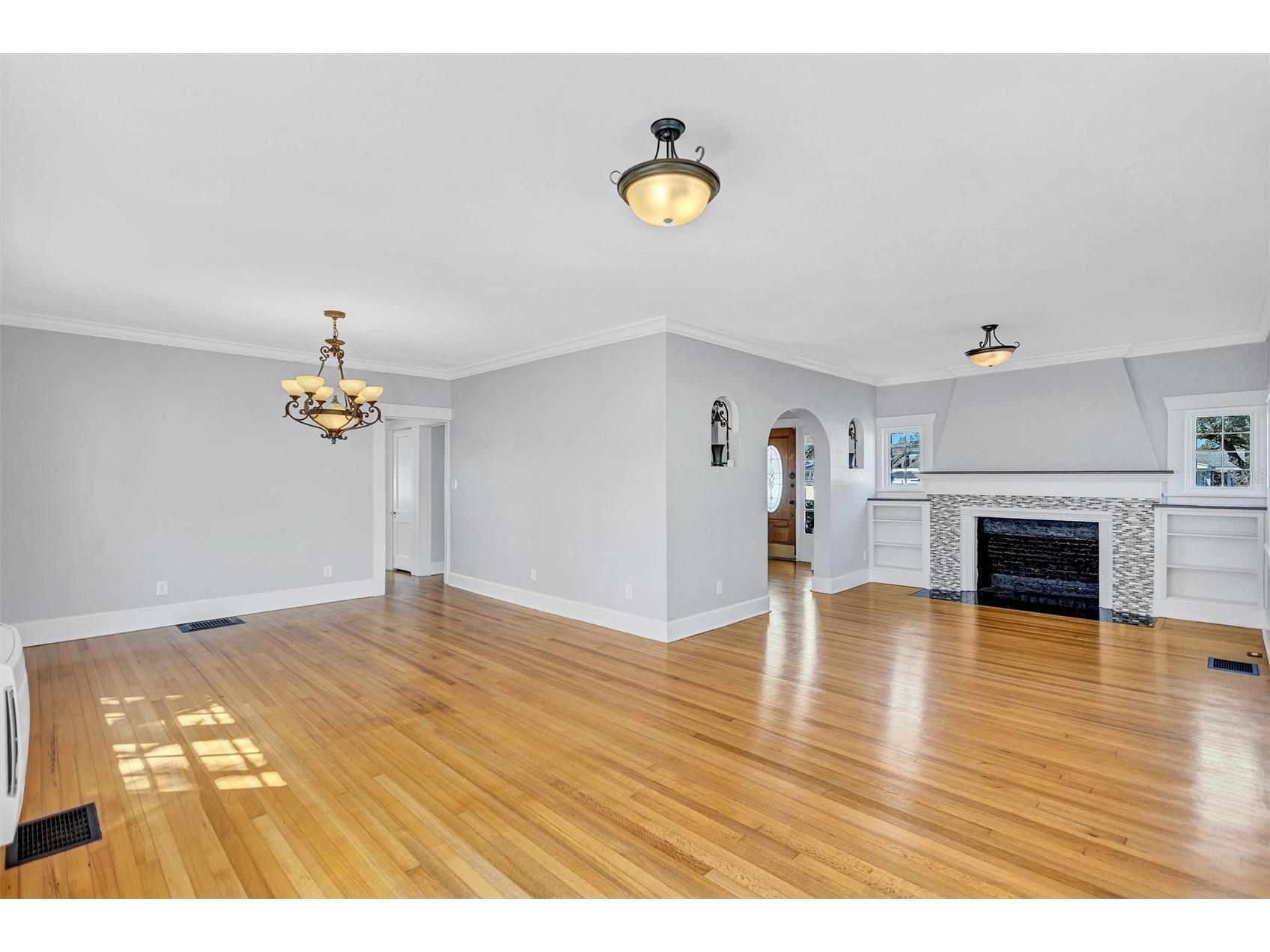 120 Park Street N Saint Petersburg FL 33710 TB8481716 image18