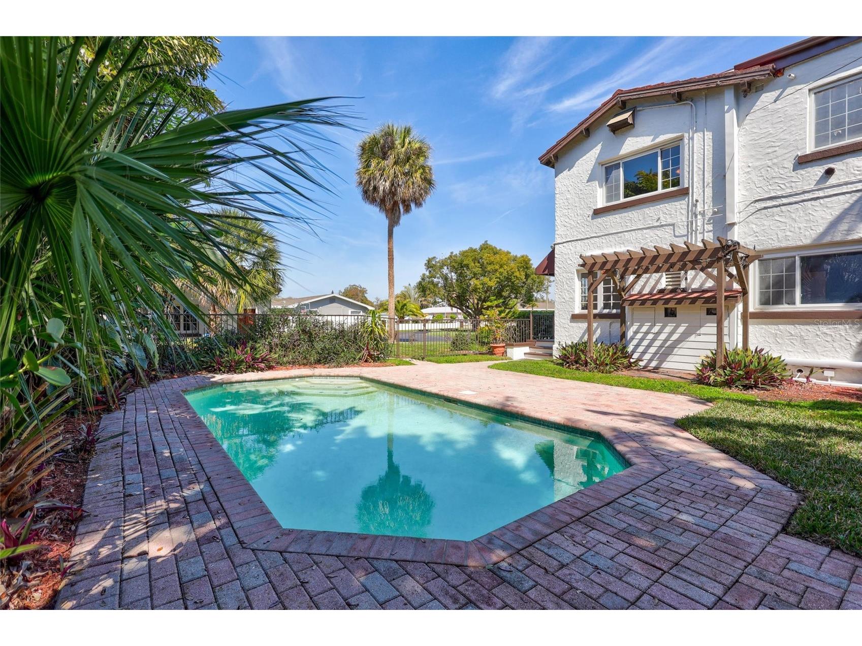 120 Park Street N Saint Petersburg FL 33710 TB8481716 image71