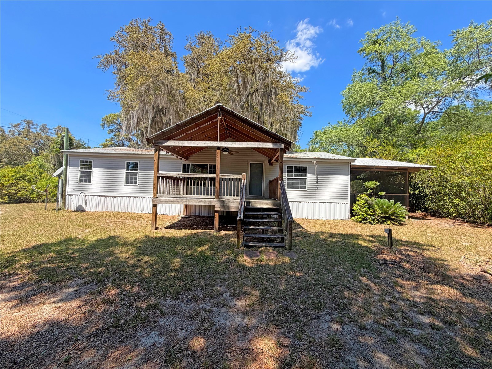 120 Peach Hawthorne FL 32640 GC539601 image1