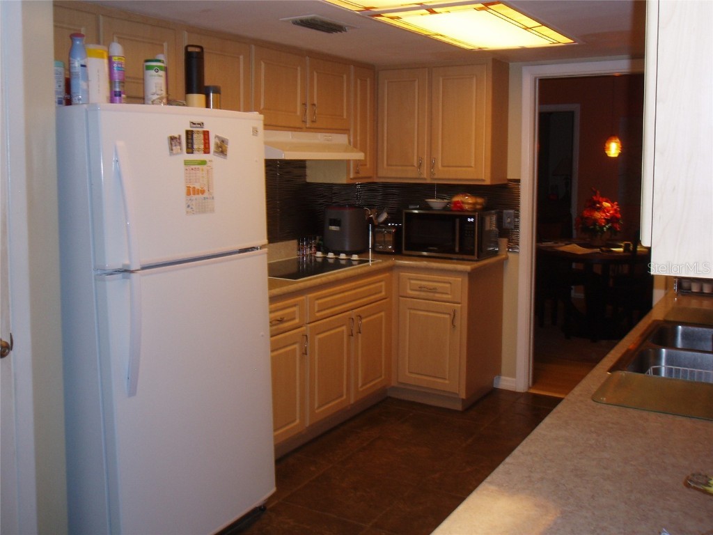 120 SW Monroe Circle N Saint Petersburg FL 33703 TB8418068 image10