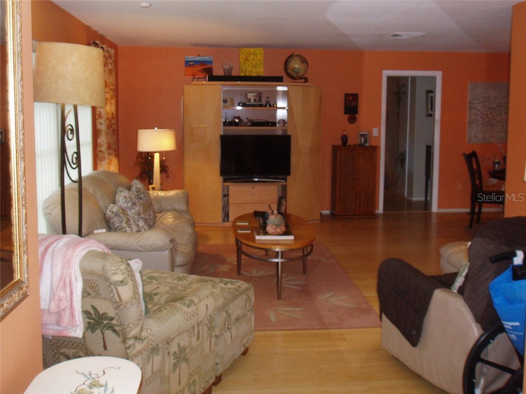 120 SW Monroe Circle N Saint Petersburg FL 33703 TB8418068 image5