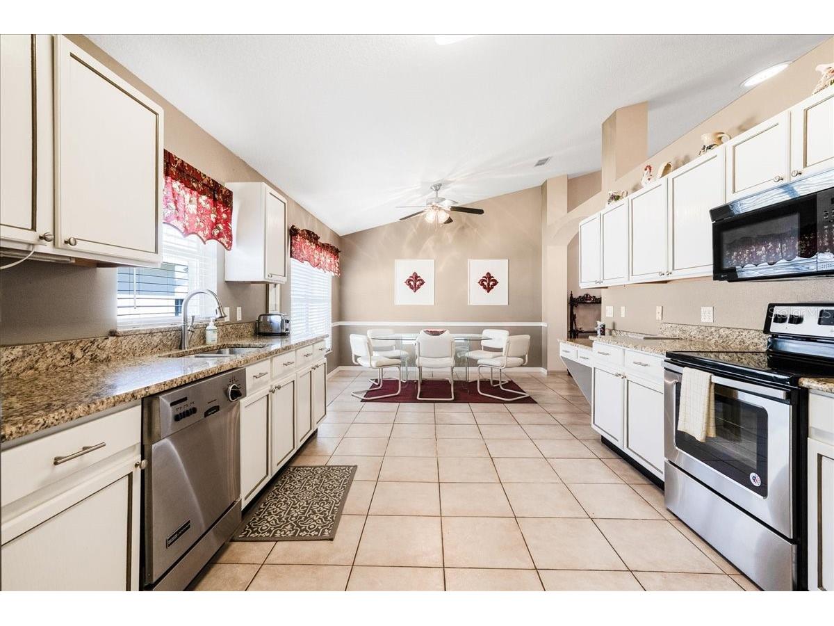 120 Thornton Park Avenue Davenport FL 33897 S5146485 image4