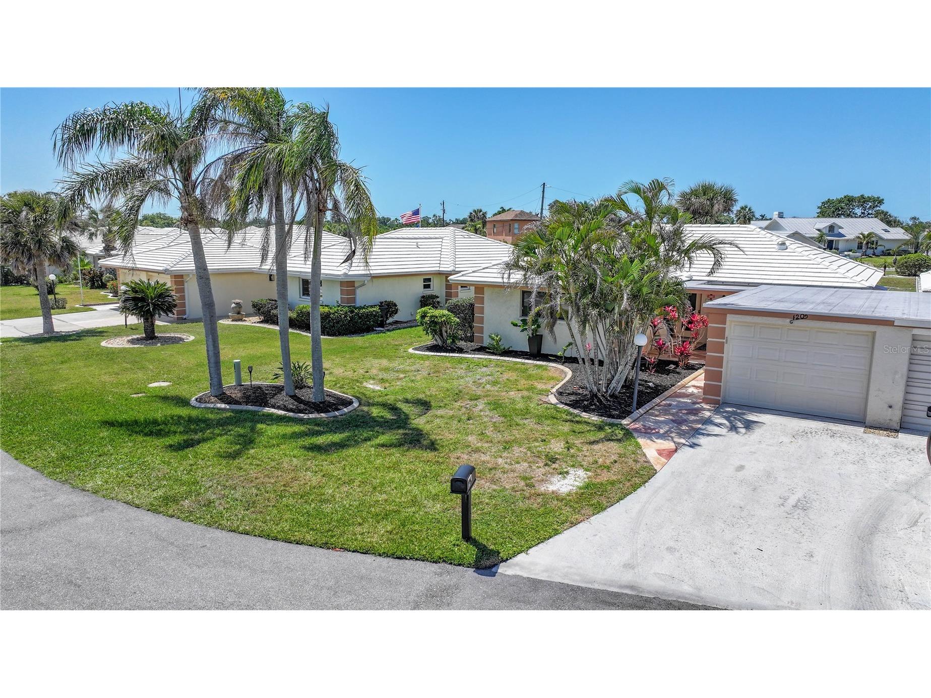 120 Villa Drive #120 Osprey FL 34229 N6138441 image2